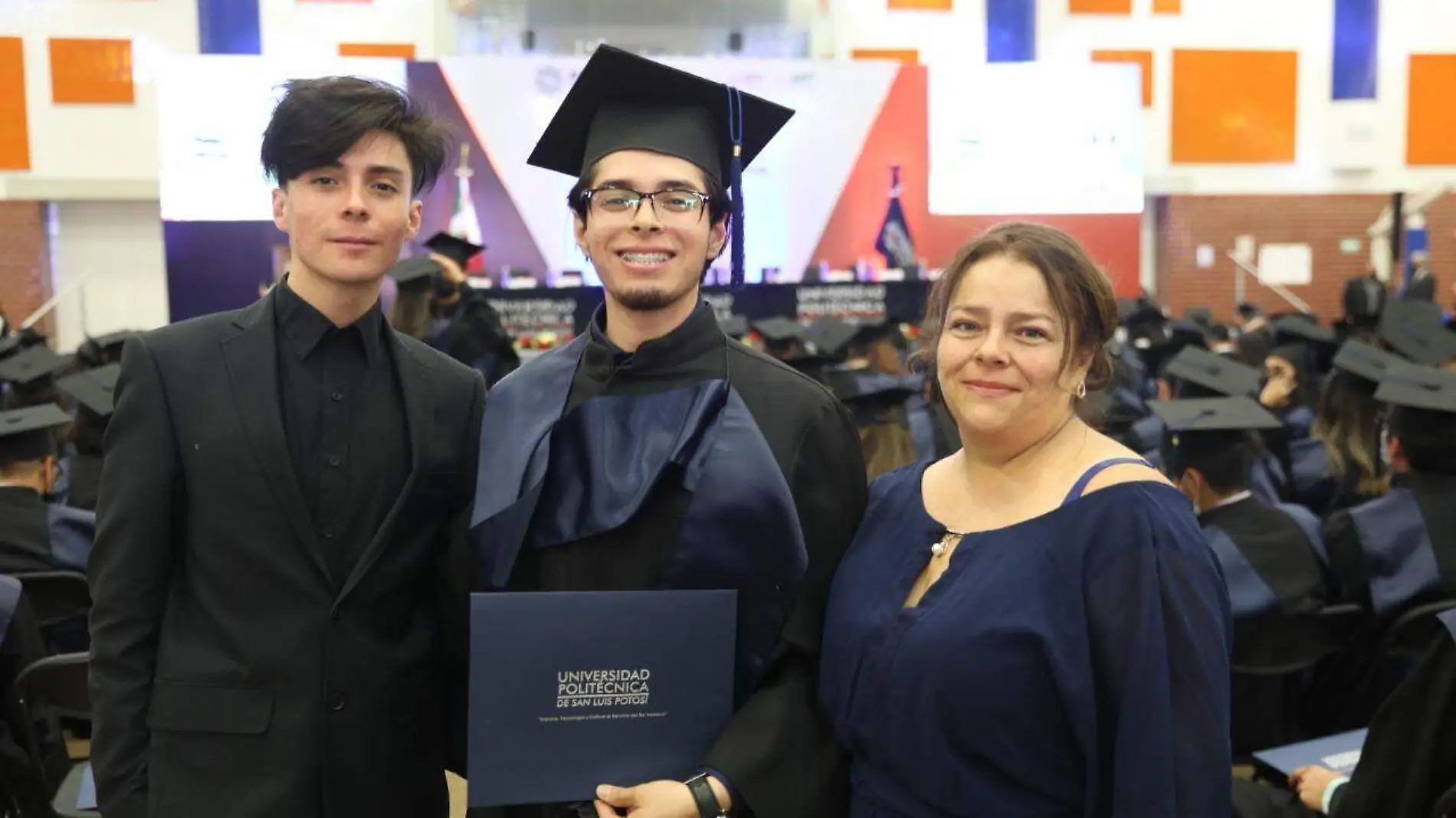 graduado Víctor Manuel García (4)